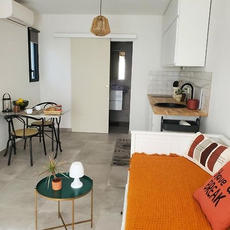 Charmant Studio Moderne Avec Exterieur "Dormir En Provence" Фонвьей Экстерьер фото